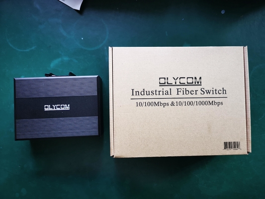 OLYCOM-Netwerkschakelaar 12Port Industrieel Gigabit Ethernet met 8 Haven POE 4 Haven SFP 240W DIN Op rails gemonteerde IP40
