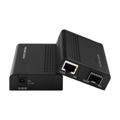 Mini 10G Media Converter Onbeheerd SFP+ Glasvezel tot 10GB-gebaseerd-T Rack Montagebaar CE