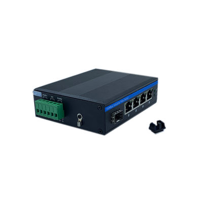 Industriële POE-switch met 1 SFP-poort en 4 RJ45-poorten voor DIN-railinstallatie