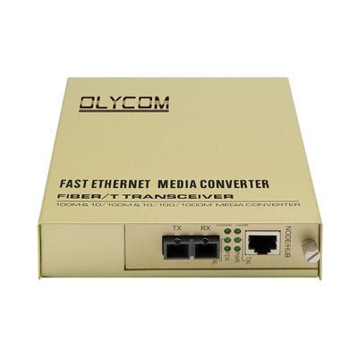 Gigabit Media Converter Ongeregeld AC-ingang 2-aderige SC-poort Singlemode 100KM CE